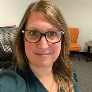 Meet your Posher, Robyn